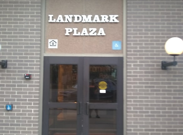 Landmark Plaza Apartments - Topeka, KS