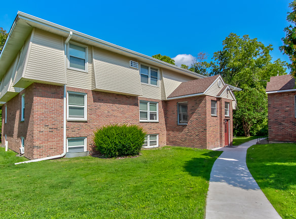 East Gate Apartments - Manlius, NY