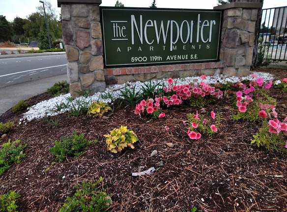 Newporter, The Apartments - Bellevue, WA
