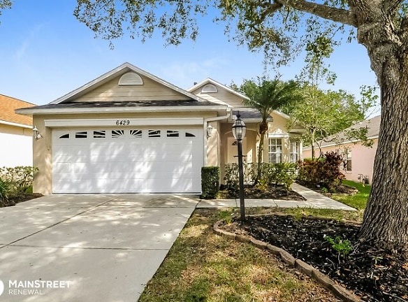 6429 Barberry Ct - Lakewood Ranch, FL