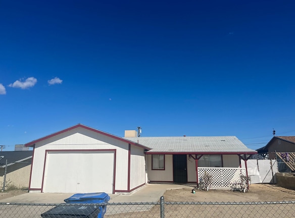 34413 Western Dr - Barstow, CA