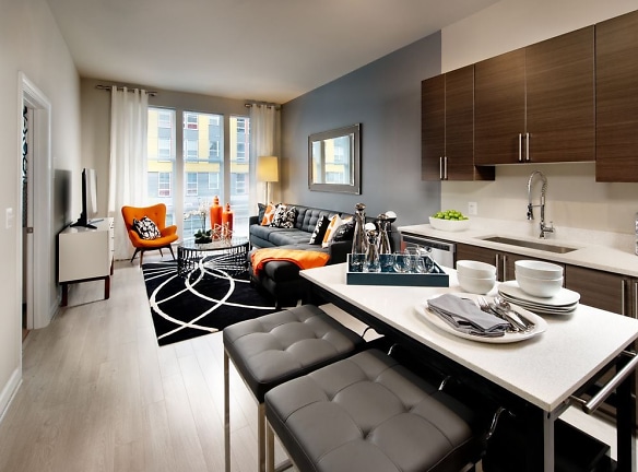 Avalon Dunn Loring Apartments - Vienna, VA