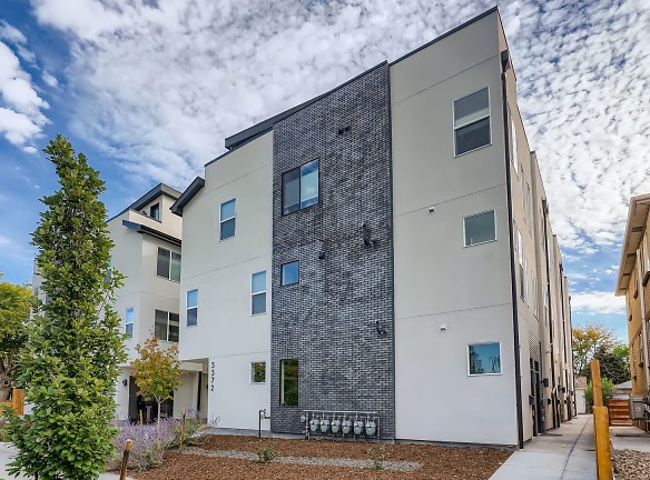 3372 S Pearl St unit E - Englewood, CO