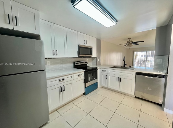 1100 NW 87th Ave #403 - Coral Springs, FL