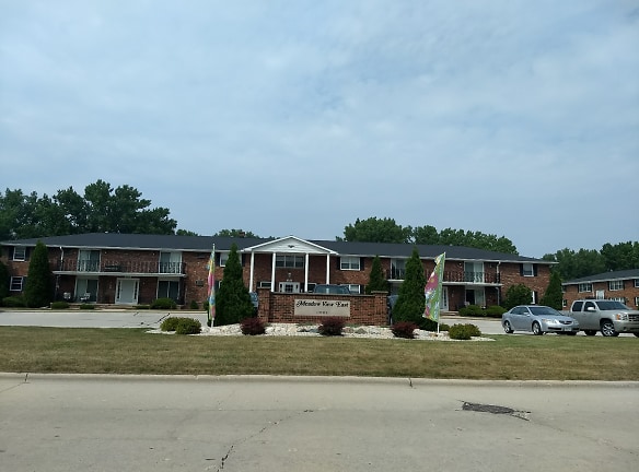Meadow View East Apartments & Townhomes - Green Bay, WI