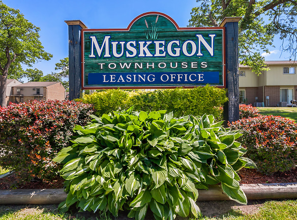 Muskegon Townhouses Apartments - Muskegon, MI