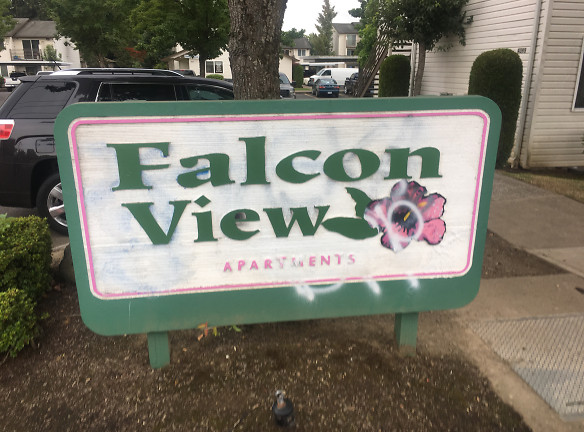 Falcon View Apartments - Salem, OR