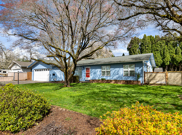 8580 SE 34th Ave - Milwaukie, OR