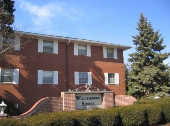 Williamsburg Square Apartments - North Olmsted, OH