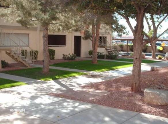 Village Square Apartments - Phoenix, AZ