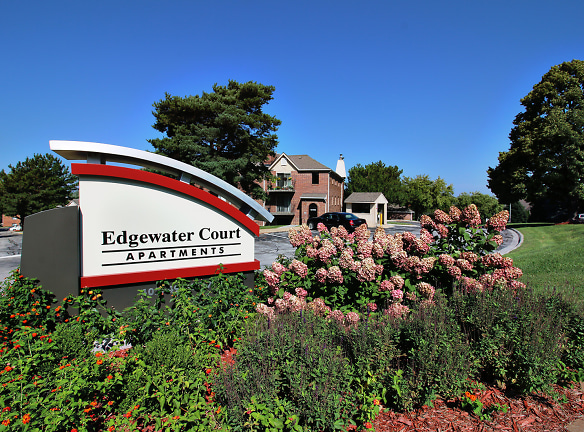 Edgewater Court - Omaha, NE