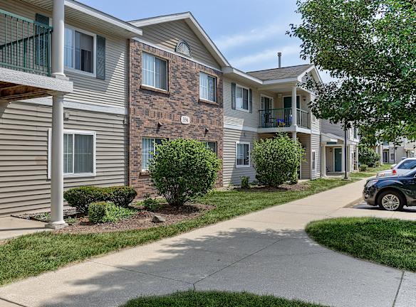 Emerald Park & Emerald Woods Apartments - Plainwell, MI