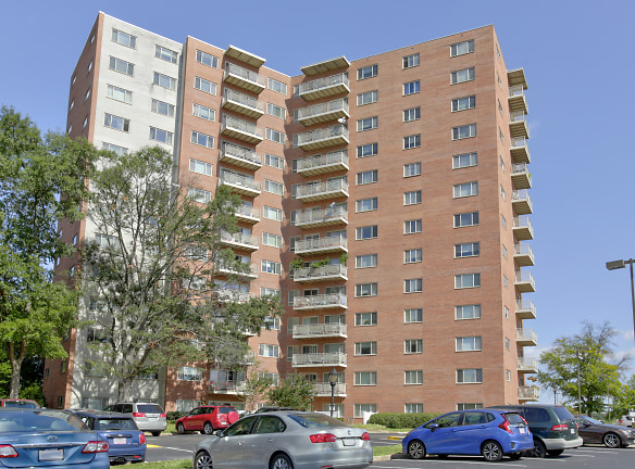 Seminary Towers Apartments - Alexandria, VA