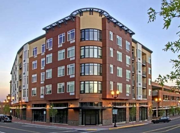 Putnam Pointe And Lofts - Bend, OR