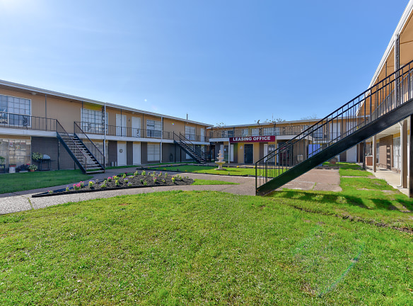 Schroeder Apartments - Houston, TX