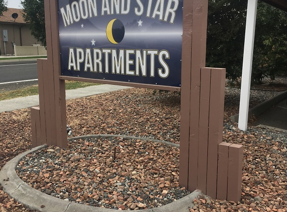 Moon And Star Apartments - Kennewick, WA