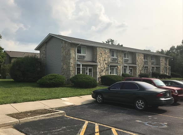 Hickory Creek Apartments - Fort Wayne, IN