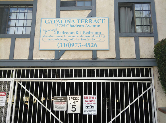 Catalina Terrace Apartments - Hawthorne, CA
