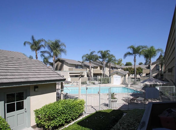 Windrose Apartments - Anaheim, CA