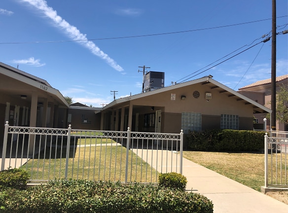 Adelante Vista Apartments - Bakersfield, CA