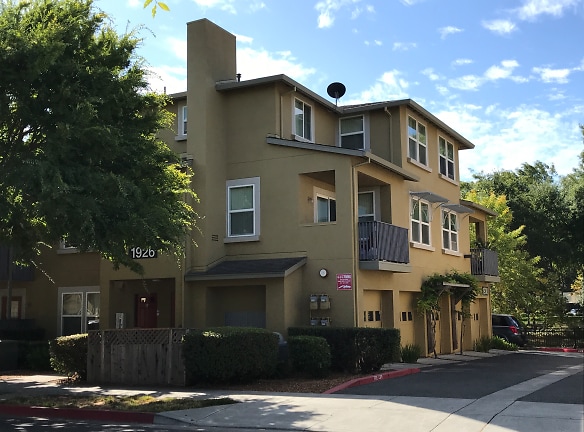Olive Grove Apartments - Santa Rosa, CA