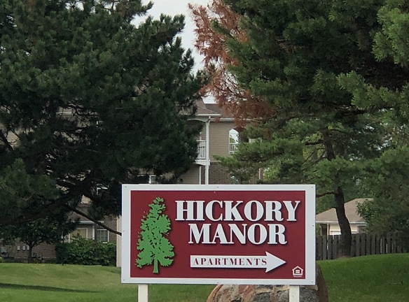 Hickory Manor Apartments - Waukegan, IL