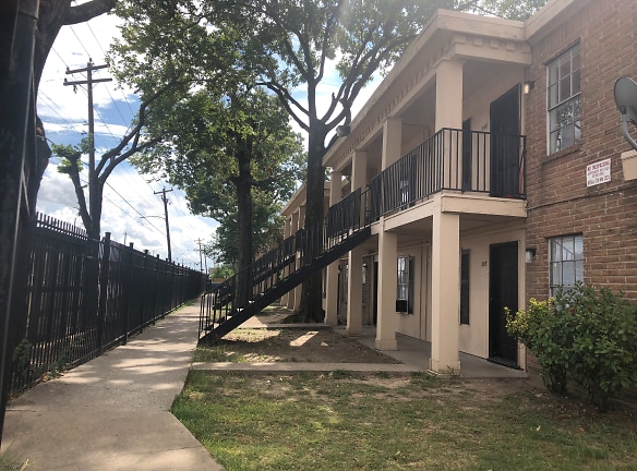 Palma Royal Apartments - Houston, TX