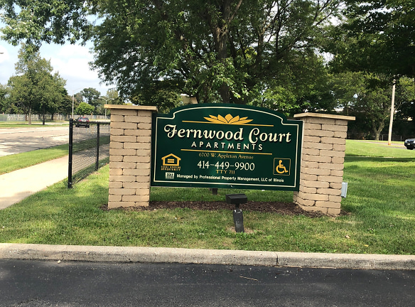 Fernwood Court Apartments - Milwaukee, WI