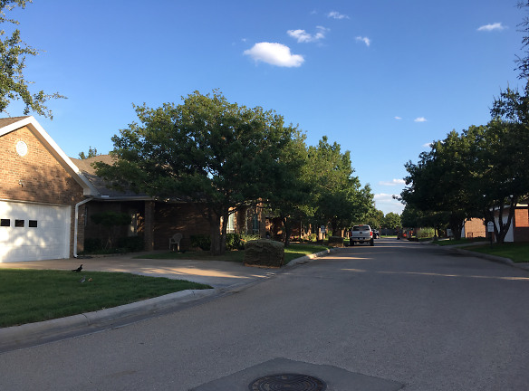 The Village At Manor Park Apartments - Midland, TX