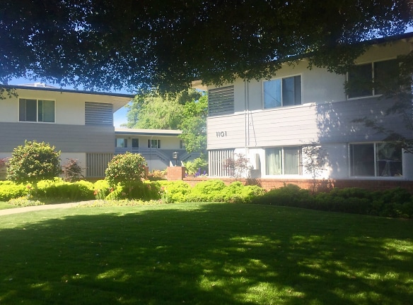 Noel Court Apartments - Menlo Park, CA