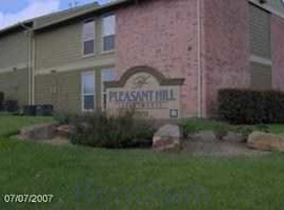 Pleasant Hills Apartments - Austin, TX