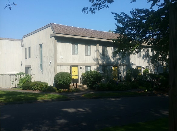 1-81 Scott Dr Apartments - Bloomfield, CT