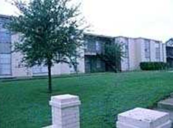 Landmark Terrace - Arlington, TX