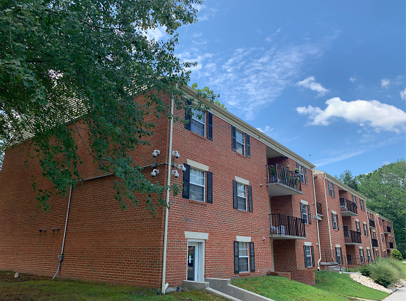 College Lane Apartments - Salisbury, MD