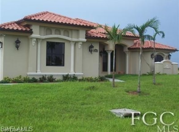 3300 NW 3rd St - Cape Coral, FL