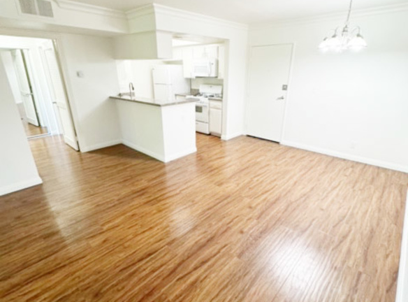 15009 Moorpark St unit 108 - Los Angeles, CA