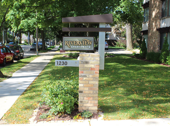 Riverview Apartments - Milwaukee, WI