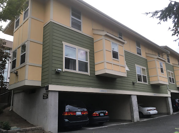 Meadowbrook View Apartments