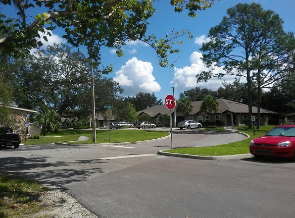 Spring Tree Village Apartments - Casselberry, FL