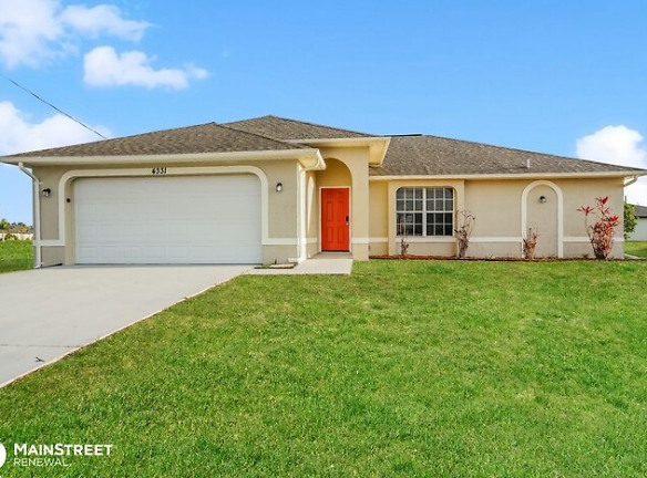 4331 NW 32nd Ln - Cape Coral, FL