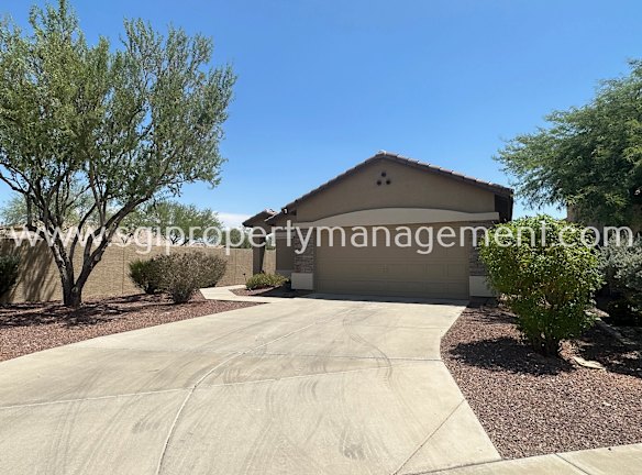 2553 W Woburn Ln - Phoenix, AZ