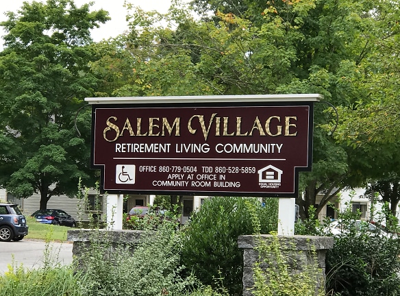 Salem Village Apartments - Brooklyn, CT