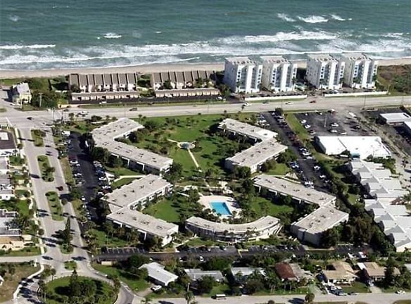 Shore View Apartment Homes - Satellite Beach, FL