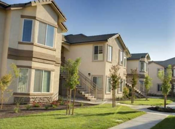 The Shires Luxury Apartments - Fresno, CA