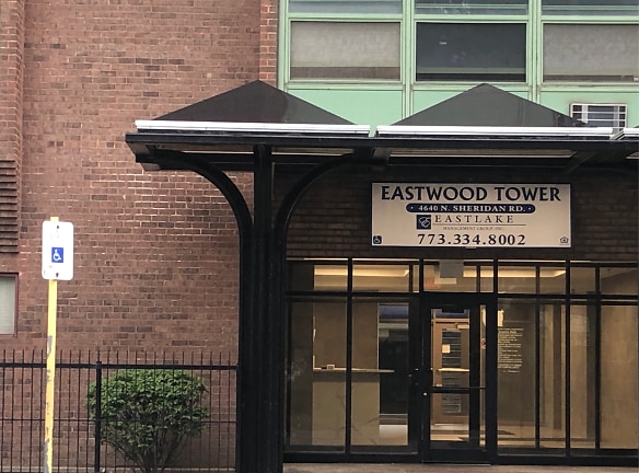Eastwood Towers Apartments - Chicago, IL