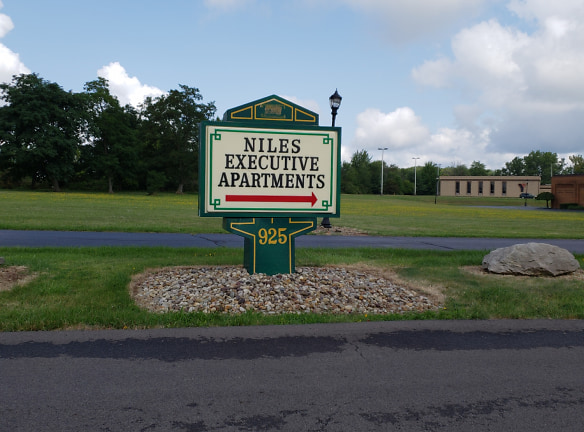 Niles Executive Apartments - Niles, OH