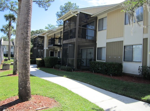 Stone Creek Pointe Apartments - Tampa, FL