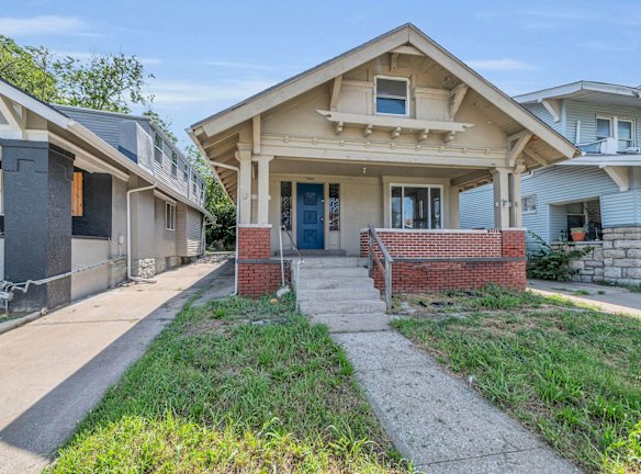 4225 Prospect Ave - Kansas City, MO