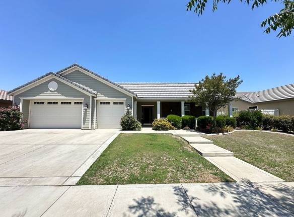 12610 Lincolnshire Dr - Bakersfield, CA