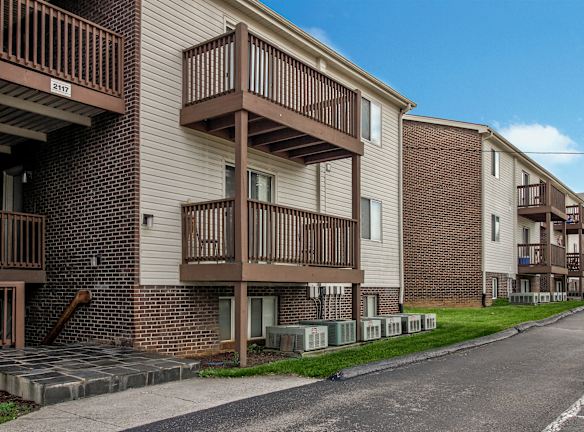 Autumn Ridge Apartments - Roanoke, VA